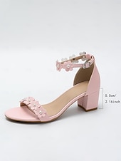 abordables Dama de honor-Sandalias de tacón cuadrado con flores amarillas para mujer: elegantes zapatos de dama de honor para bodas en el jardín.