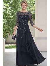 baratos Comprimento do chão-A-Line Floor Length Mother of the Bride Dress 3/4 Length Sleeve Boat Neck Elegant Vintage Embellished Formal Chiffon Lace with Beading Cascading Ruffles