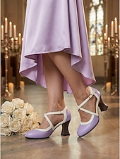 abordables Mother of Bride/Groom-Women's Light Blue &amp; Cream Vintage Pumps - Elegant Cross-Strap Mary Janes with Wood-Grain Spool Heel for Church Weddings, Mother of the Bride &amp; Formal Receptions
