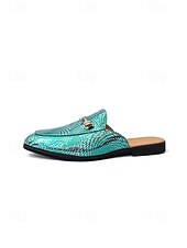 abordables Loafers-Men's Faux Leather Green Textured Slip-On Loafers, Elegant and Bold Wedding Shoes for Special Occasions