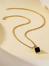 preiswerte Herrenschmuck-Schwarze Herren-Halskette mit quadratischem Anhänger aus Edelstahl – minimalistisches, geometrisches Ketten-Schmuckstück in Gold, Silber und Schwarz, modisches Accessoire für Alltag, Business Casual und Urlaub