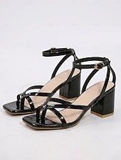 abordables Mujeres-Sandalias de tiras con tacón de bloque en color crema para mujer: elegantes zapatos con punta cuadrada y tira en el tobillo para resorts al aire libre, vacaciones de verano y bodas en la playa.