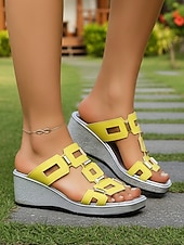 preiswerte Frauen-Weiße Keilsandalen mit Cut-out und silberner Metallic-Sohle – moderne Slipper für Outdoor-Resorts und den Sommerurlaub