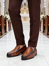 abordables Mocassins-Chaussures habillées Oxford en cuir pour homme – élégantes et raffinées pour les mariages, les événements formels et les occasions spéciales, parfaites pour le marié et ses invités.