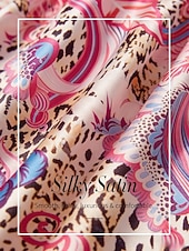 levne košile, topy a halenky-Hedvábný saténový top s růžovým paisley vzorem od Blush&amp;Beast