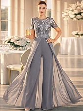 Χαμηλού Κόστους Ολόσωμες φόρμες της μαμάς-Παντελόνι Μέχρι τον αστράγαλο Φόρεμα Μητέρας της Νύφης Κοντομάνικο Με Κόσμημα Κομψό Επισκέπτης γάμου Επίσημο Βραδινό Stretch σιφόν με Δαντέλα Πλισέ