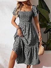 billiga Casual blommiga klänningar-Dam Midiklänning Vardagsklänning Swingklänning Blommig klänning Elegant Mode Modern Utomhus Semester Utekväll Normal Ditsy Floral Kortärmad Fyrkantig hals Blå Svart Rubinrött Purpur Sommar Vår