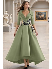 baratos Vestidos de Festa em A-Linha A Longo Vestido formal Vestidos de noite Elegante Manga Longa Decote V Carnaval Formal Bolsos Cetim com Miçangas Apliques