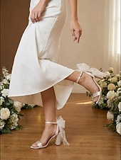 baratos noiva-Sandálias de noiva nude com salto bloco e laço - sapatos de casamento elegantes para casamentos no jardim.