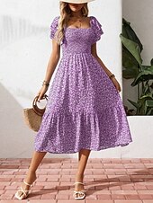 billiga Casual blommiga klänningar-Dam Midiklänning Vardagsklänning Swingklänning Blommig klänning Elegant Mode Modern Utomhus Semester Utekväll Normal Ditsy Floral Kortärmad Fyrkantig hals Blå Svart Rubinrött Purpur Sommar Vår