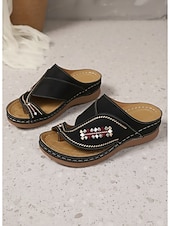 economico Infradito scivolosi-sandali con plateau ricamati in stile bohémien da donna - comode mules con puntale per uso interno/esterno, vacanze estive e relax informale