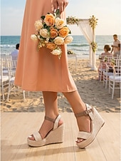 abordables Invitado a la boda-Sandalias de cuña beige para mujer: zapatos de dama de honor cómodos para bodas en la playa, ceremonias de verano al aire libre, tacones elegantes para invitadas de boda.
