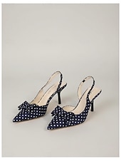 voordelige Slingback Pumps-Dames slingback hakken in marineblauw met stippen - elegante kittenhakken met spitse neus en strikdetail, perfect voor op kantoor, dagelijks gebruik en semi-formele gelegenheden.