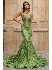 abordables Vestidos de Noche Sirena-Corte Trompeta Sirena Cola barrida Trajes de gala Vestidos de noche Corte Cenicienta Vestimenta formal Elegante Sin Mangas Escote de ilusión Carnaval Formal afroamericano Lentejuelas con Lentejuela