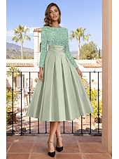 economico Abiti da cocktail-Linea ad A Lunghezza Tè Abiti da Cocktail Abiti da festa Elegante Brillanti Manica Lunga Girocollo Natale Ospite di nozze Raso Velluto con Pieghe Paillettes