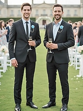 abordables Boda ACC-Pin de solapa con flor de poliéster elegante para hombre: múltiples opciones de color, elegante y moderno, perfecto para bodas y fiestas.
