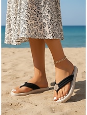 halpa Kvinnor-Women's Vibrant Fuchsia Flip Flops - Romantic Bohemian Thong Sandals with Crystal Flower Embellishment &amp; Woven Texture Sole for Beach Vacations, Island Getaways &amp; Summer Poolside