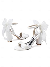 baratos noiva-Sandálias de noiva nude com salto bloco e laço - sapatos de casamento elegantes para casamentos no jardim.