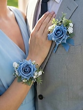 abordables Mariage ACC-Ensemble boutonnière et bracelet de mariée pour homme, en polyester bleu clair à motif floral artificiel, idéal pour les mariés, les bals de fin d'année, les fêtes et les soirées formelles.