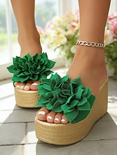 voordelige Sleehaksandalen-Groene sleehak sandalen voor dames – stijlvolle, met bloemen versierde slippers met een sleehak van espadrille-imitatie, perfect voor casual uitjes, zomervakanties en strandfeestjes.