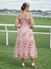abordables Longueur du plancher-Ligne A Robe Longueur cheville Longueur thé Robe Maxi Robe de Soirée Robe de Cocktail Robe de Mère de Mariée  Manche Courte Demi Manches Col ras du cou Col Illusion Élégant ancien Luxueux Formel robe
