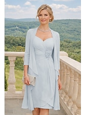 baratos Conjuntos de vestidos para mamãe-Duas Peças Tubinho Até os Joelhos Vestido de convidada de casamento Vestido Para Mãe dos Noivos Manga 3/4 Decote Princesa Elegante Tamanhos Grandes Convidado do casamento Igreja Chiffon Renda