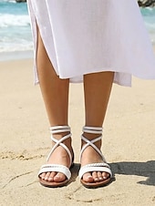 economico Donne-sandali da donna boho bianchi con cinturini - comodi sandali da spiaggia bassi con dettagli intrecciati &amp;cavigliera incrociata per vacanze estive, gite sull'isola &amp;passeggiate in riva al mare