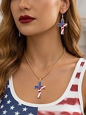 voordelige Accessoires-Damesketting en oorbellen met kruisje van legering, gouden en zilveren patriottische sieraden, oorbellen met hanger in de vorm van een Amerikaanse vlag, perfect voor de 250e verjaardag van de VS, Onafhankelijkheidsdag, casual kleding en vakantie.