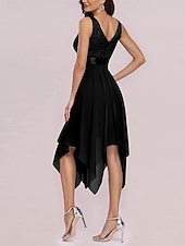 abordables Vestido Sencillo-Mujer Mini vestido Vestido de raso Vestido de una línea Elegante Fiesta cóctel Exterior Fiesta Invitado a la boda Encaje Retazos Ajuste regular Color sólido Sin Mangas Escote en Pico Negro Blanco