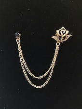 economico Matrimonio ACC-Spilla da bavero da uomo in lega con rosa e catena, accessorio per abiti da sposa e da festa, vari colori, elegante spilla floreale per occasioni formali