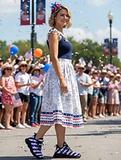  Scarpe da ginnastica da donna rosse con bandiera americana – scarpe da corsa leggere e traspiranti con cinturino e stelle patriottiche &Stile a righe per il giorno dell'indipendenza, parate, festival,
