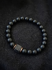 abordables Accessoires de vacances-Bracelet pour homme en perles de pierre volcanique, deux styles, perles de lave noire mate, bijou tendance et décontracté, parfait pour le quotidien et les voyages.