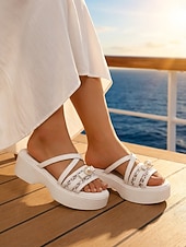 billige Kvinner-hvite platåsandaler til dame – elegante slip-ins med kryssende stropper og perledetaljer &amp;blondedetaljer for cruiseferier, kvelder om bord &amp;sommerferiesteder
