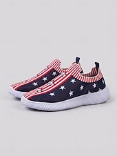  Damröda blå stickade sneakers med amerikansk flagga, lätta, andningsbara slip-on-gångskor för 4 juli, patriotiska evenemang, USA:s 250-årsjubileum &vardagskläder