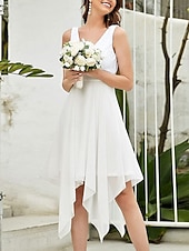 abordables Vestido Sencillo-Mujer Mini vestido Vestido de raso Vestido de una línea Elegante Fiesta cóctel Exterior Fiesta Invitado a la boda Encaje Retazos Ajuste regular Color sólido Sin Mangas Escote en Pico Negro Blanco