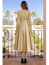 economico Abiti da cocktail-Linea ad A Lunghezza Tè Abiti da Cocktail Abiti da festa Elegante Brillanti Manica Lunga Girocollo Natale Ospite di nozze Raso Velluto con Pieghe Paillettes