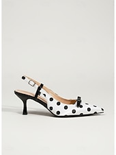 olcso Slingback pumpák-Elegáns, fehér pöttyös, slingback cipők - sikkes, hegyes orrú, cicasarkú cipő állítható pánttal irodai munkára, mindennapi viseletre és nyári kiruccanásokra.