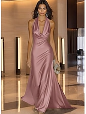 abordables Robes de soirée fourreau-Ligne A Traîne Balayage Robes de Bal Robe de Soirée Tenue de soirée Élégant Style Célébrité Soyeux Sans manches Col Bénitier Fête de jardin Mariage Satin Pailleté avec Froncé