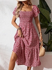 billiga Casual blommiga klänningar-Dam Midiklänning Vardagsklänning Swingklänning Blommig klänning Elegant Mode Modern Utomhus Semester Utekväll Normal Ditsy Floral Kortärmad Fyrkantig hals Blå Svart Rubinrött Purpur Sommar Vår