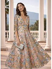 זול שמלות קוקטייל-גזרת A עד הריצפה באורך הקרסול שמלות קוקטייל אלגנטית וינטאג' פרחוני חצי שרוול צווארון V מסיבת חצר חתונה סאטן תחרה גב בדוגמת דרפה עם פרח רקום ריקמה אפליקציות