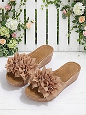 economico Infradito scivolosi-sandali da donna con zeppa verde e dettagli floreali – comode scarpe estive aperte per l'uso casual, quotidiano e in giardino