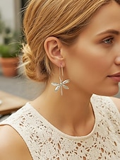 economico Orecchino da donna-Orecchini pendenti da donna in lega a forma di libellula, stile bohémien, gioielli leggeri ispirati alla natura, perfetti per l'uso quotidiano, i viaggi e le vacanze estive.
