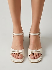 Χαμηλού Κόστους Γάμος στον Κήπο-Γυναικεία νυφικά σανδάλια με ιβουάρ τακούνι – κομψά νυφικά παπούτσια με ανοιχτή μύτη και λουράκι στον αστράγαλο για νύφες που γιορτάζουν τον γάμο τους στον κήπο