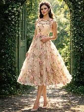 preiswerte Lange Kleider &amp; Abendkleider-A-Linie Kurz Mini Abiballkleider Party Blumen Ärmellos Juwelenhals Gartenparty Valentinstag Satin mit Applikationen