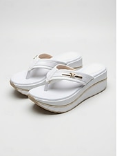 ieftine Sandale tip slide-sandale flip-flop de damă din denim – îmbrăcăminte de plajă elegantă, casual, cu talpă confortabilă și accent metalic