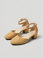 economico Décolleté con tacco largo-Décolleté da donna in camoscio beige con tacco a blocco, punta tonda e cinturino alla caviglia, ideali per feste in giardino e matrimoni. &amp;eventi all'aperto