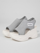 voordelige Sport Sandalen-Damessandalen met sleehak in bruin gebreid materiaal, ademende gebreide sportsandalen, veelzijdige casual schoenen voor vakantie en wandelen. &amp;zomerse dag