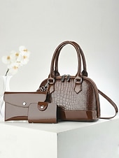 abordables Bolsos de mano y tote-Conjunto de tres bolsos de mujer de piel sintética charol con relieve de cocodrilo, bolso bandolera multicolor con asa superior y correa ajustable, monedero y tarjetero para viajes y uso casual.