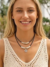 baratos Colar Feminino-Colar feminino boho com pingente duplo em liga metálica, estilo gargantilha com diversos charmes, perfeito para férias na praia, resorts de verão e uso casual no dia a dia.