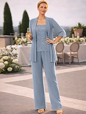 abordables Trajes de pantalón de mamá-Conjunto de pantalón vestido largo madre de la novia Manga larga Escote joya Elegante Simple invitada de boda con color sólido